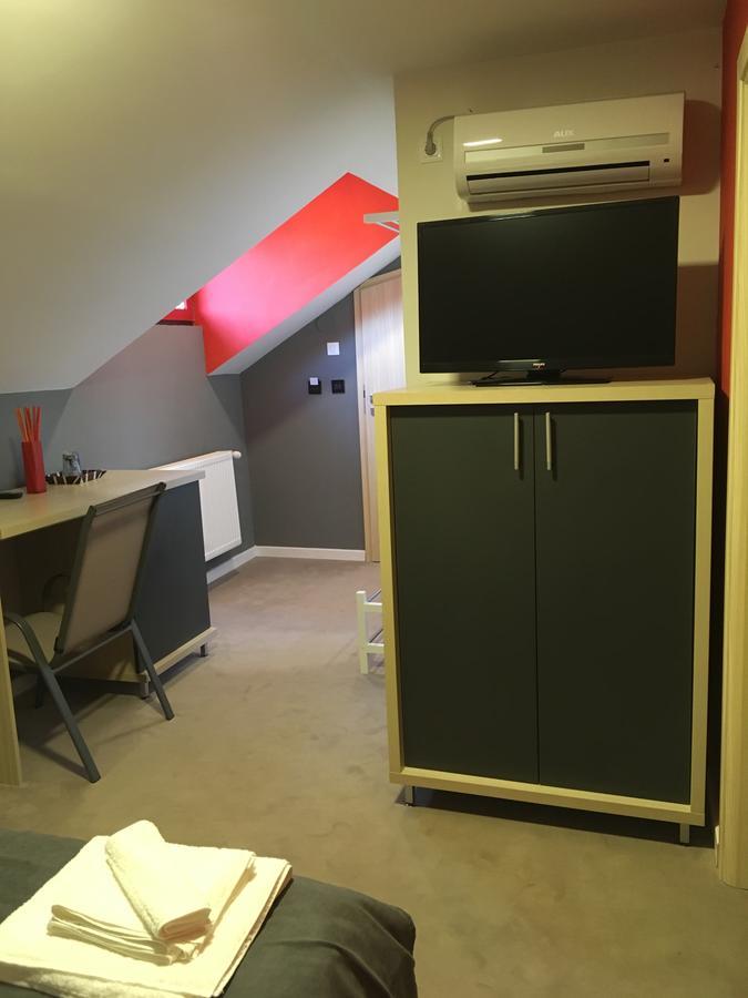 Net Hotel ピテシュティ エクステリア 写真