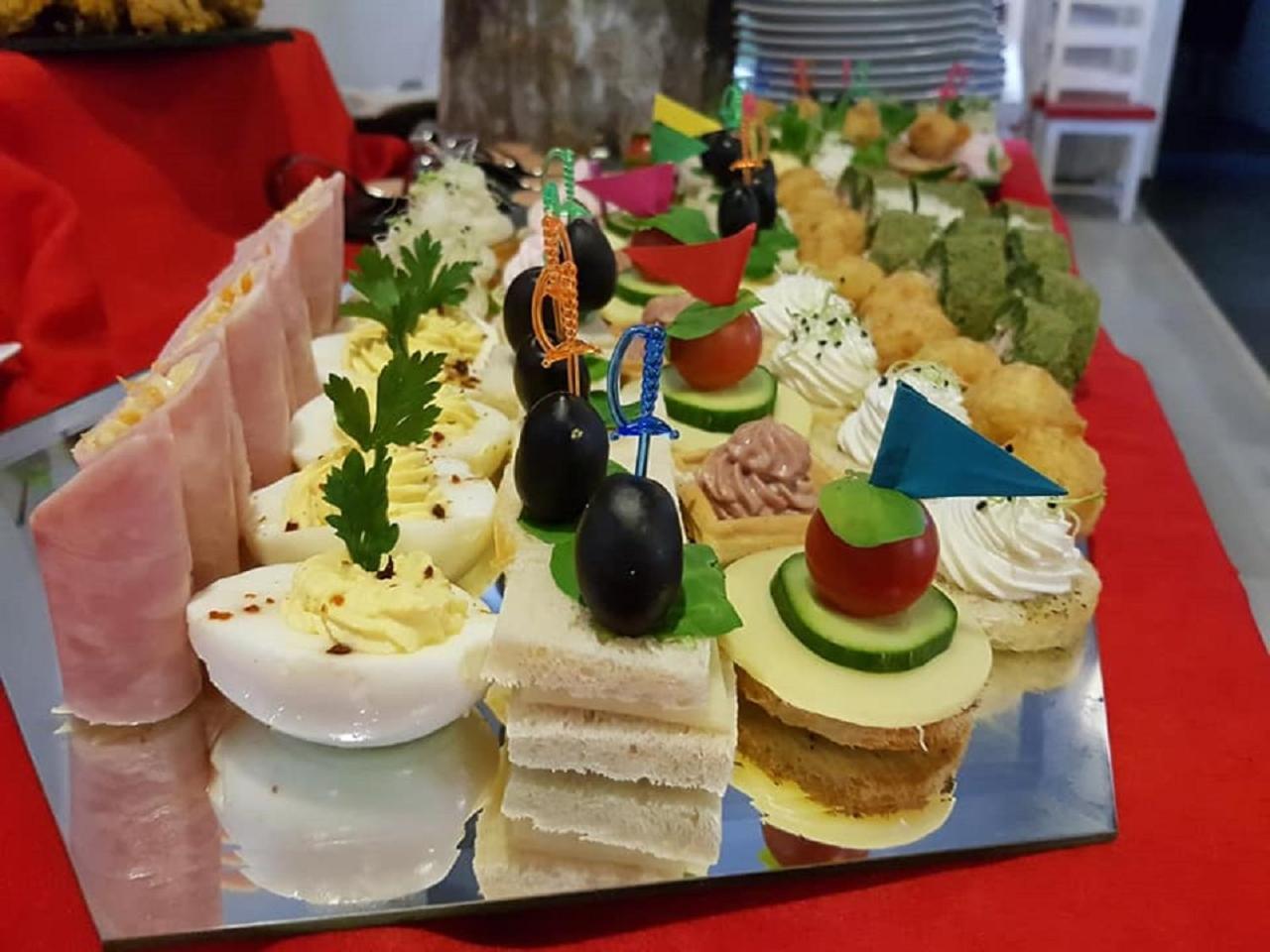Net Hotel ピテシュティ エクステリア 写真
